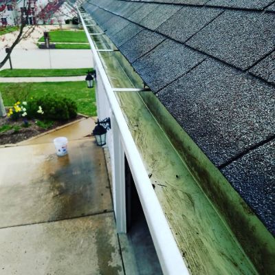 Gutter Cleaning Service Near Me 2