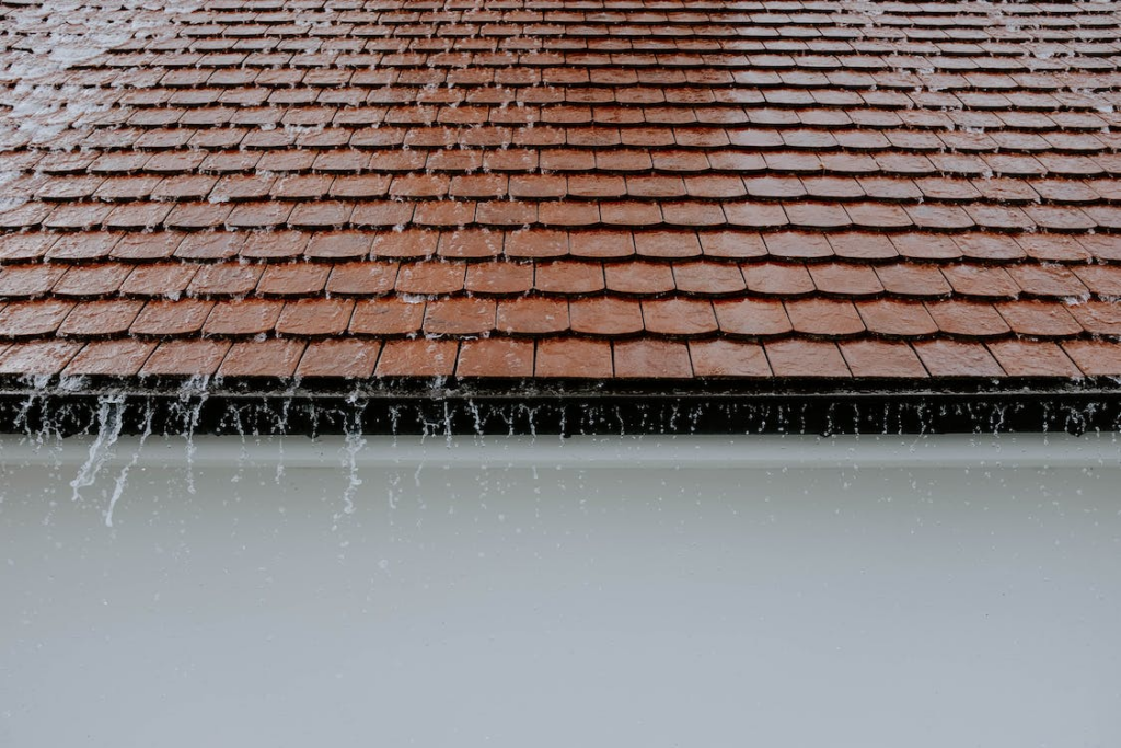 rainwater down roof