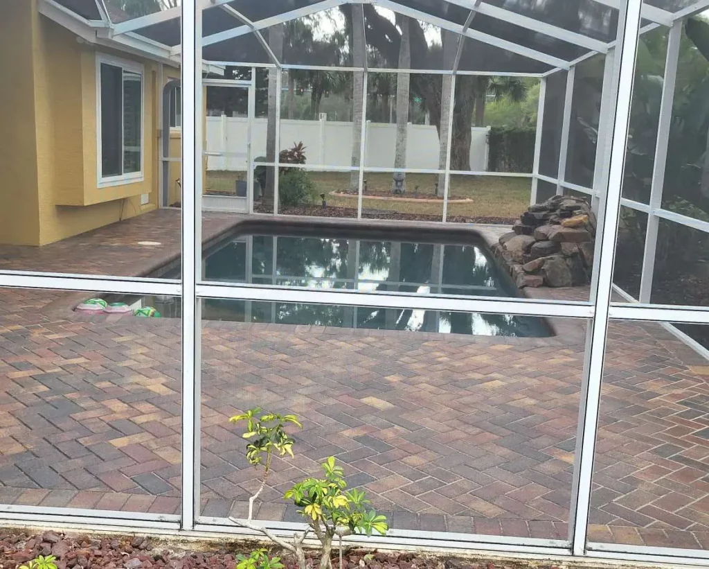 The Benefits of Regular Pool Cage Cleaning for Homeowners pool cleaning keystone fl